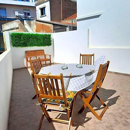 Blue Sardine Hostal *