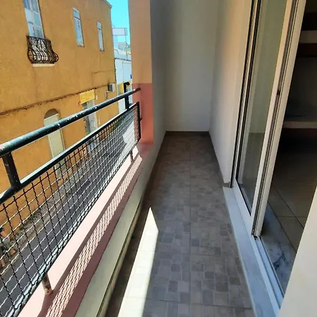 Blue Sardine Портиман